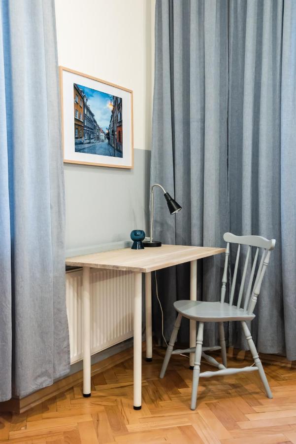 Old Town Eclectic Apartment For 6 People Warsaw Luaran gambar