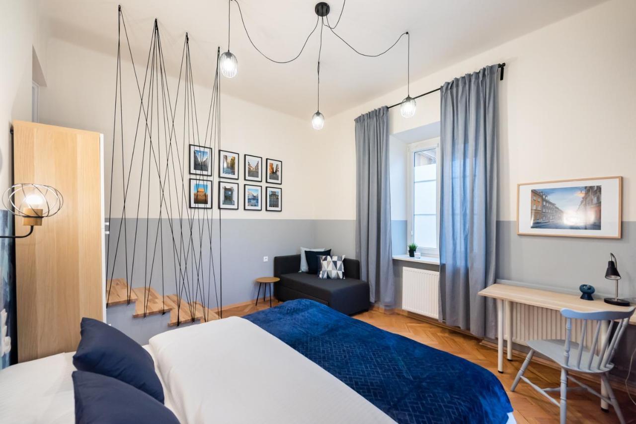 Old Town Eclectic Apartment For 6 People Warsaw Luaran gambar