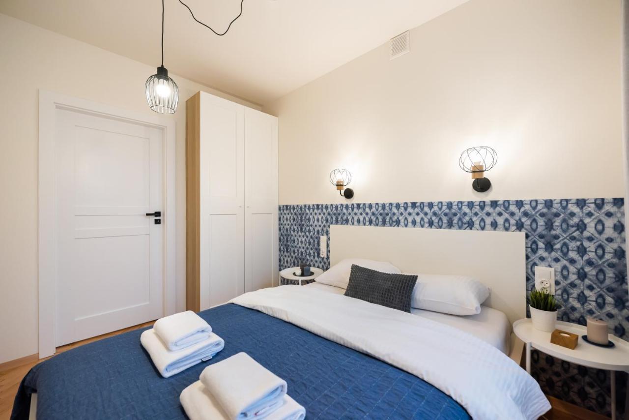 Old Town Eclectic Apartment For 6 People Warsaw Luaran gambar